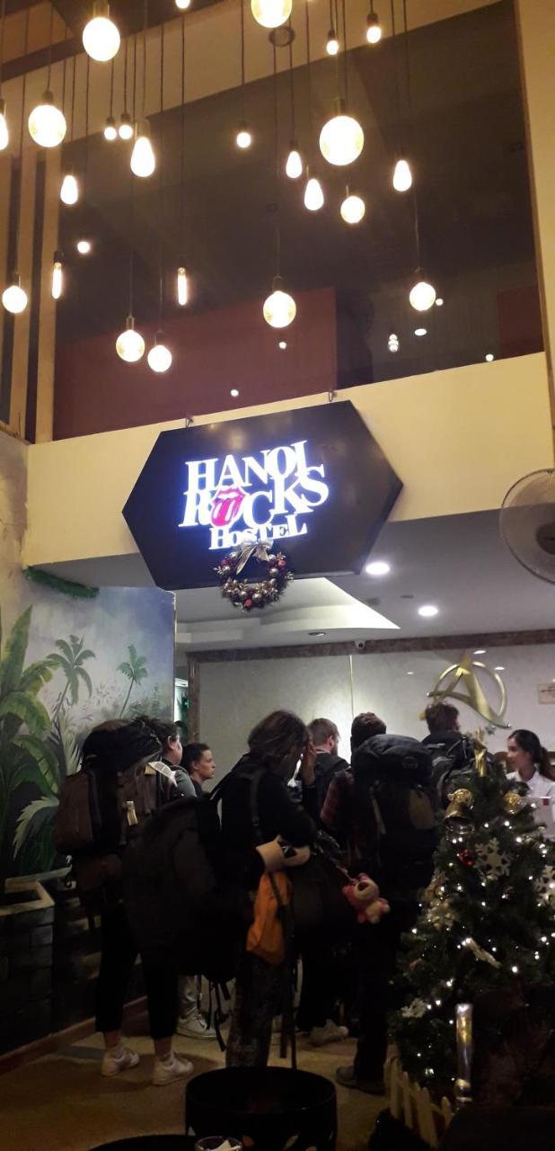 Hanoi Rocks Hostel Bagian luar foto