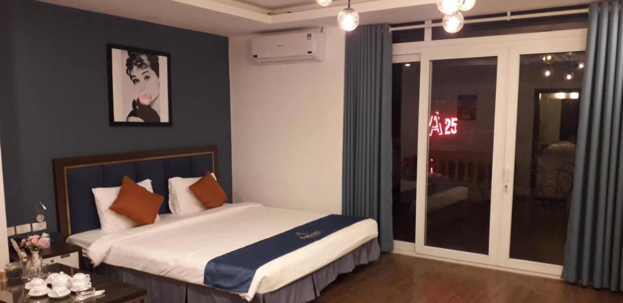 Hanoi Rocks Hostel Bagian luar foto