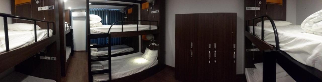 Hanoi Rocks Hostel Bagian luar foto